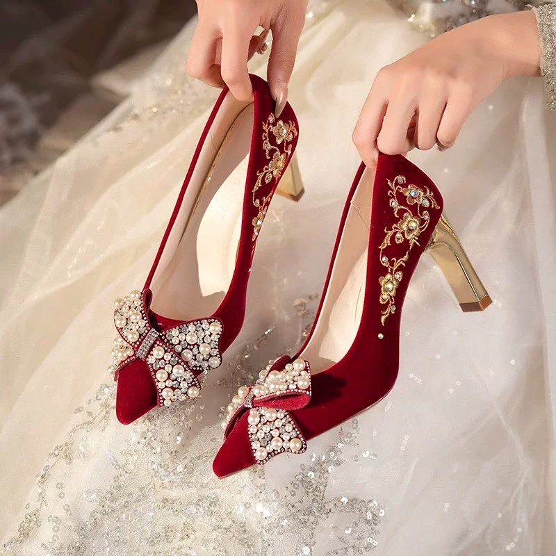 Embroidered Block Heel Single  – обзор и цена Pump Heel Block