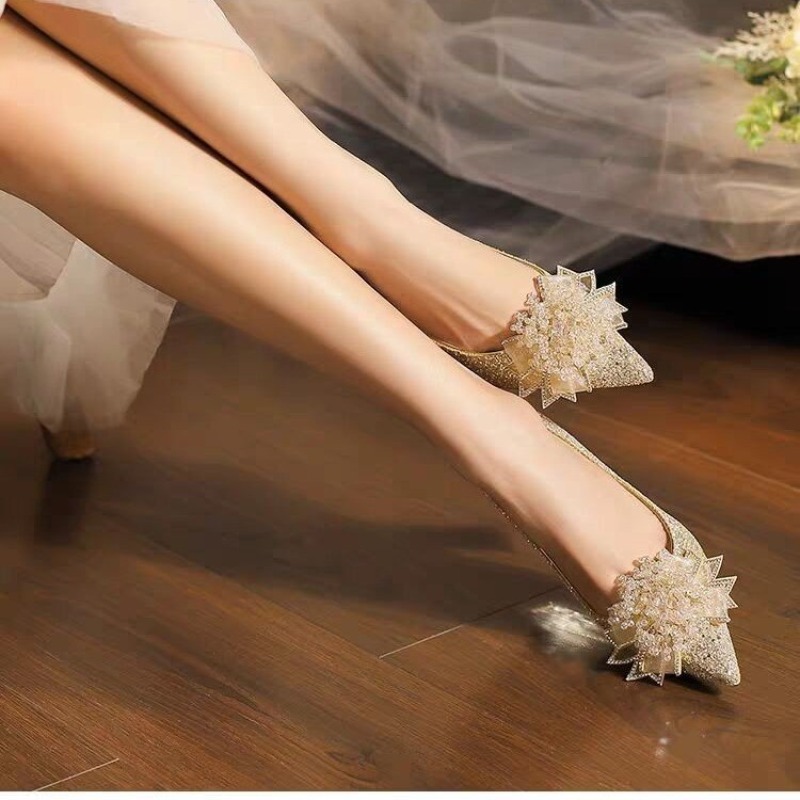 Rhinestone Flower Block Heel S – обзор и цена Pump Heel Block