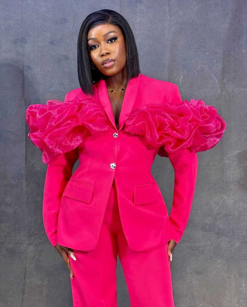 Customized Hot Pink Women Pant – обзор и цена Women Formal Wear With Tie